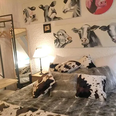 Chalet With 2 Bedrooms In With Wonderful Mountain View Furnished Garden And Wifi Chalet