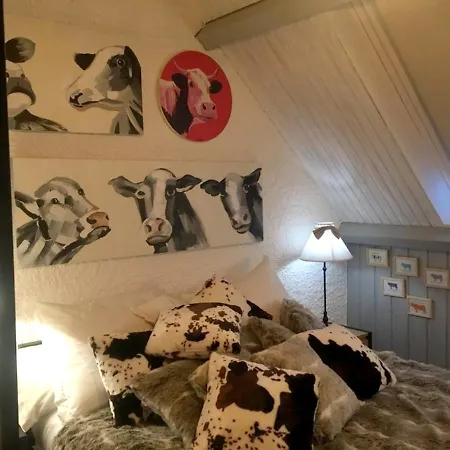 Chalet With 2 Bedrooms In With Wonderful Mountain View Furnished Garden And Wifi *