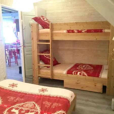 Chalet With 2 Bedrooms In With Wonderful Mountain View Furnished Garden And Wifi Chalet *