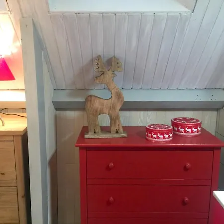 Chalet Chalet With 2 Bedrooms In With Wonderful Mountain View Furnished Garden And Wifi