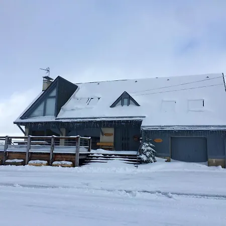 Chalet With 2 Bedrooms In With Wonderful Mountain View Furnished Garden And Wifi *