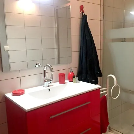 Chalet With 2 Bedrooms In With Wonderful Mountain View Furnished Garden And Wifi Chalet